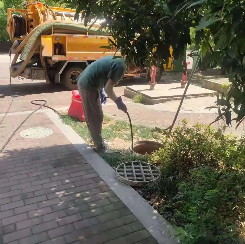 如皋市政排污管道清淤疏通——专业团队，让您全程省心！